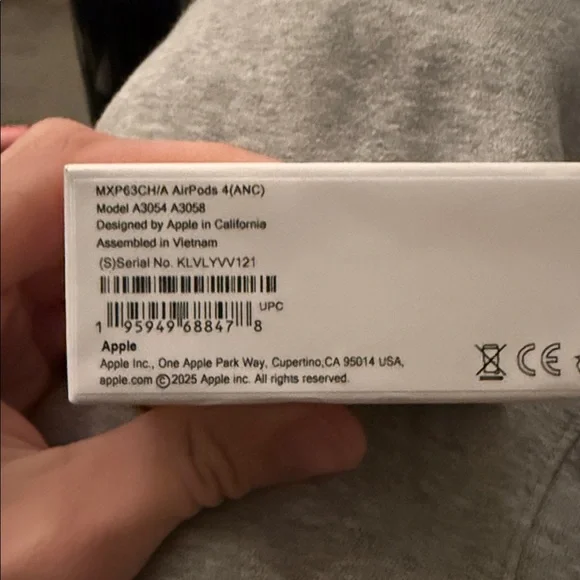 Apple White Wireless Earbuds